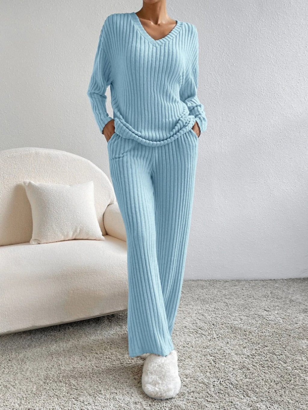 Fatima™ - V-neck Ribbed Design Comfortable 2-Piece Lounge Set