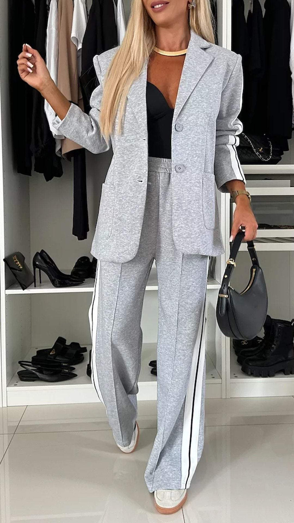 Casual and relaxed winter dress