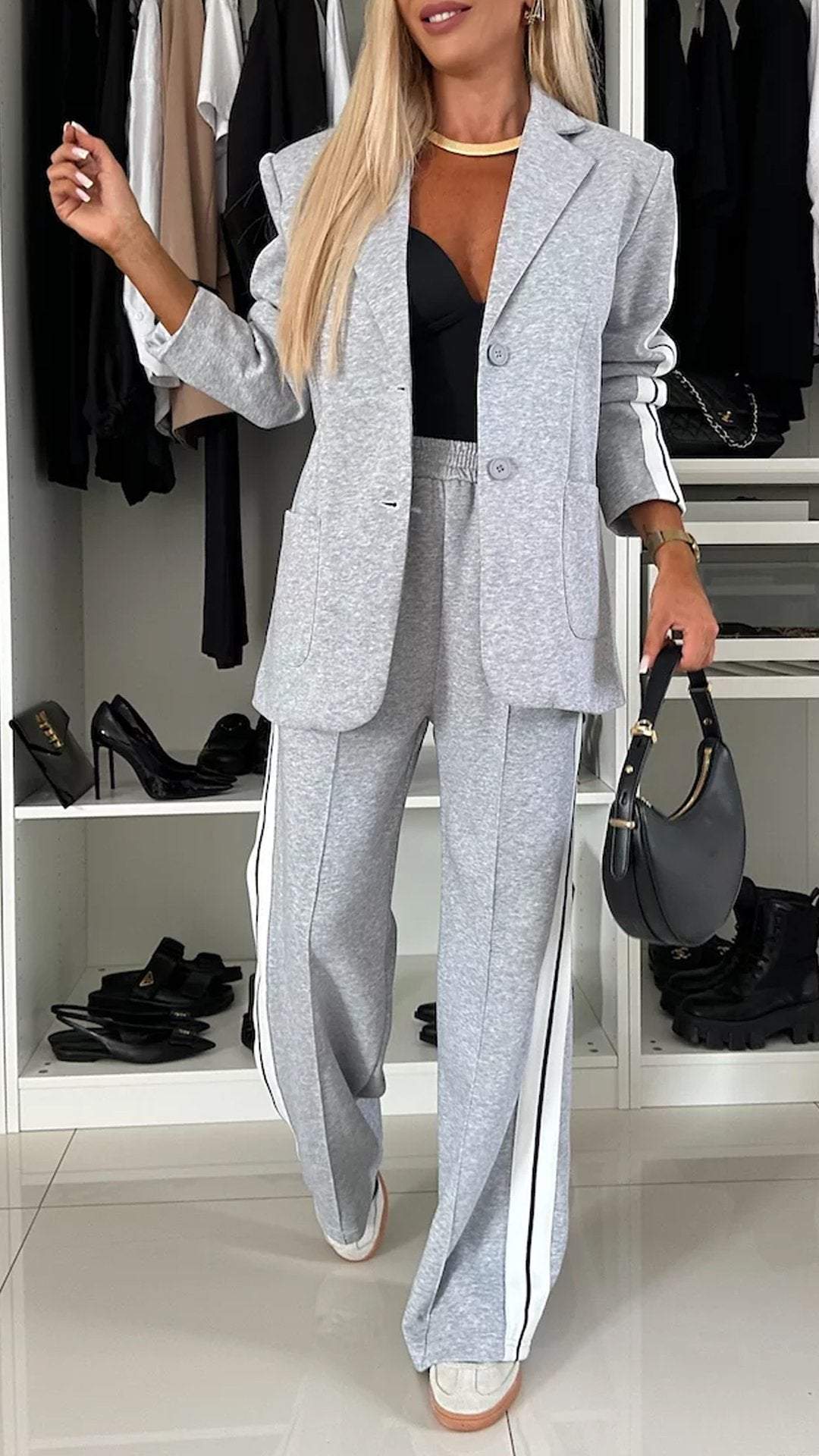 Casual and relaxed winter dress