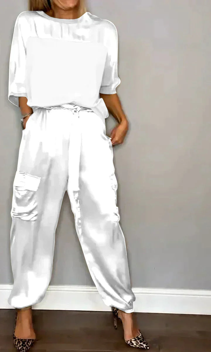 Valenzora | Two-piece satin suit with mid-length blouse and trousers for women