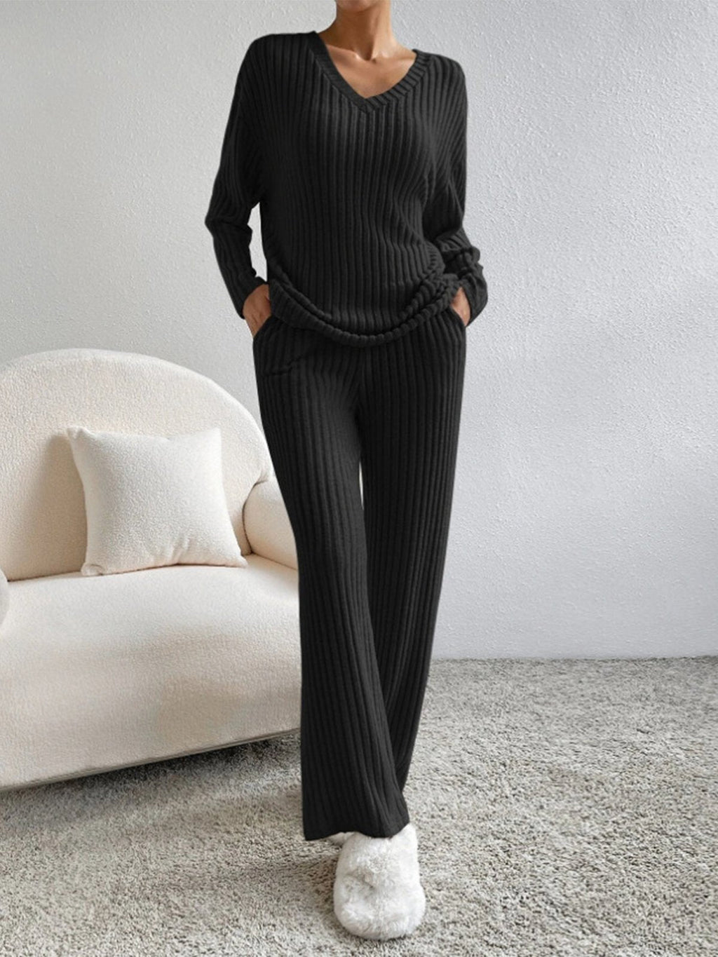 Fatima™ - V-neck Ribbed Design Comfortable 2-Piece Lounge Set