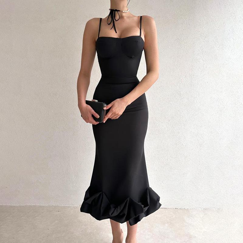 Valenzora - Elegant solid-color slip dress