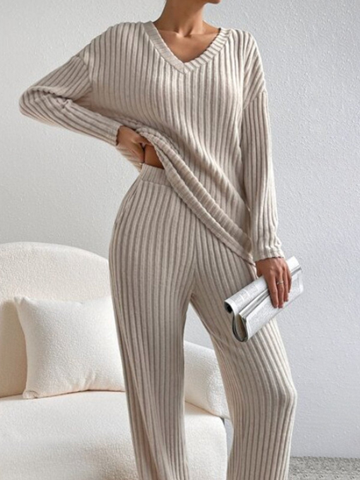 Fatima™ - V-neck Ribbed Design Comfortable 2-Piece Lounge Set