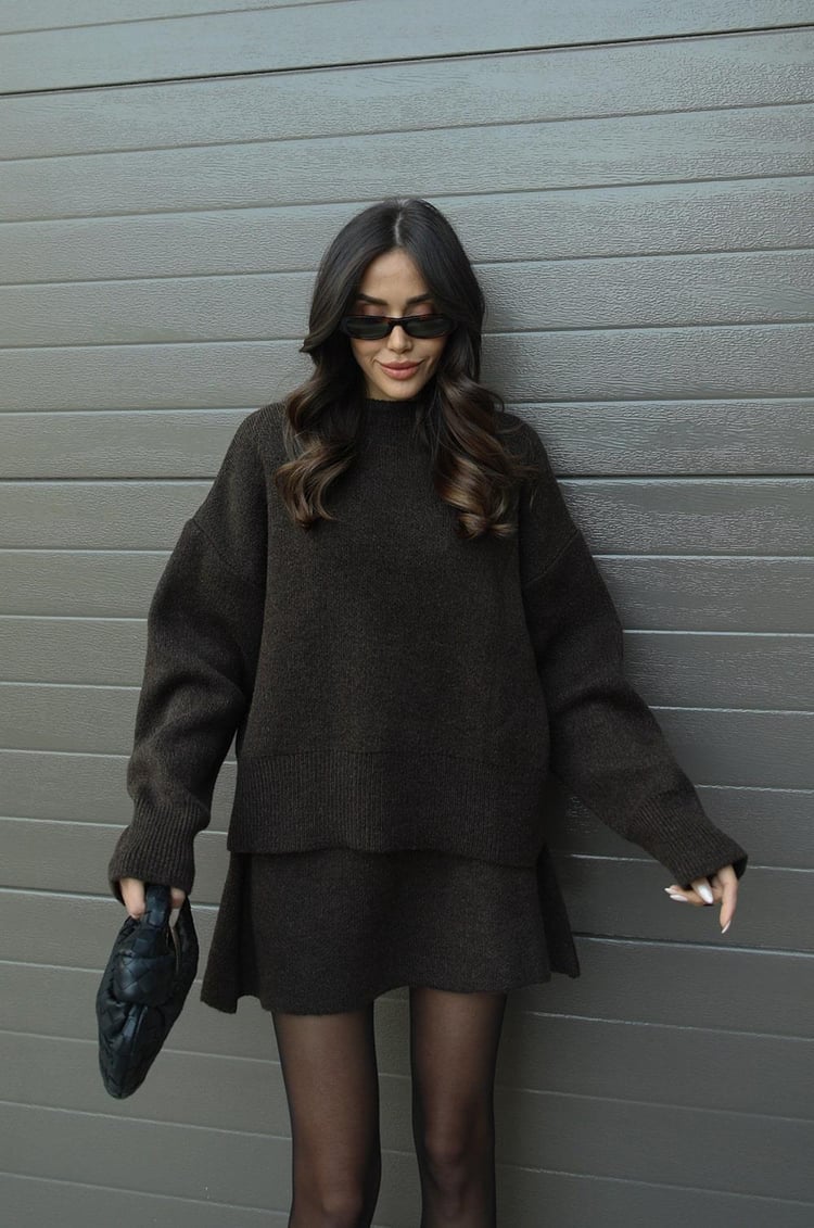 Valenzora | 1-piece knitwear set - women's sweater and skirt with a relaxed fit