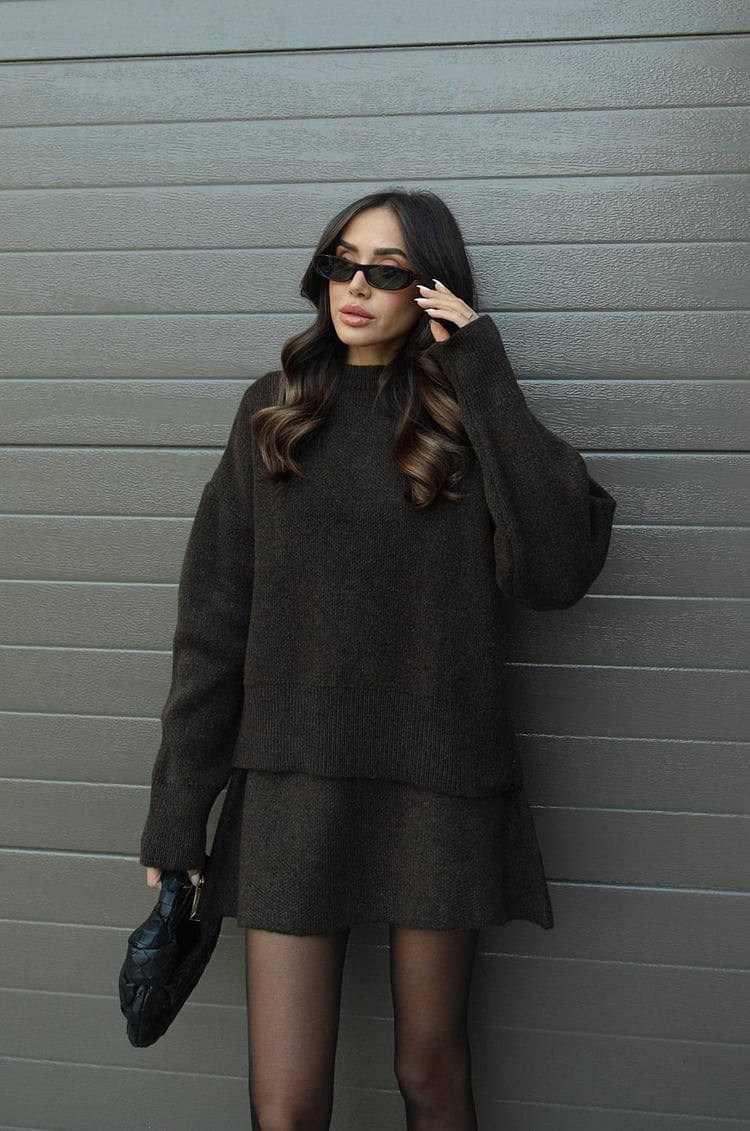 Valenzora | 1-piece knitwear set - women's sweater and skirt with a relaxed fit