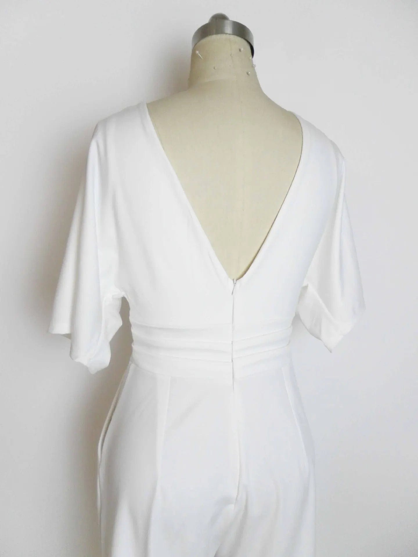 Eleganter V-Ausschnitt-Jumpsuit