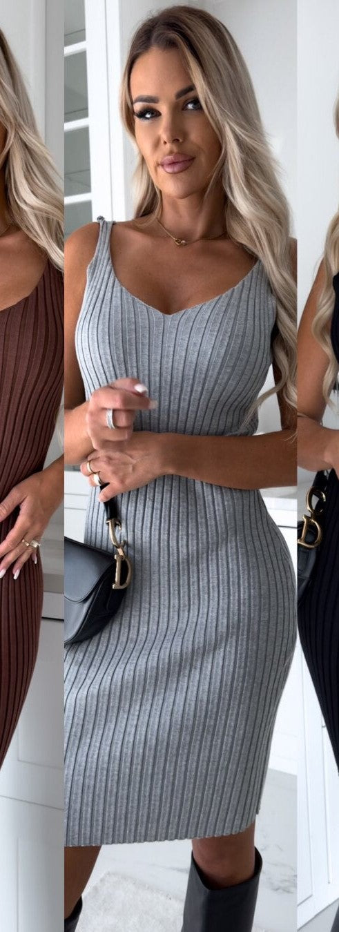 Valenzora | Two-Piece Set (Dress + Sweater) – Stylish and Comfortable