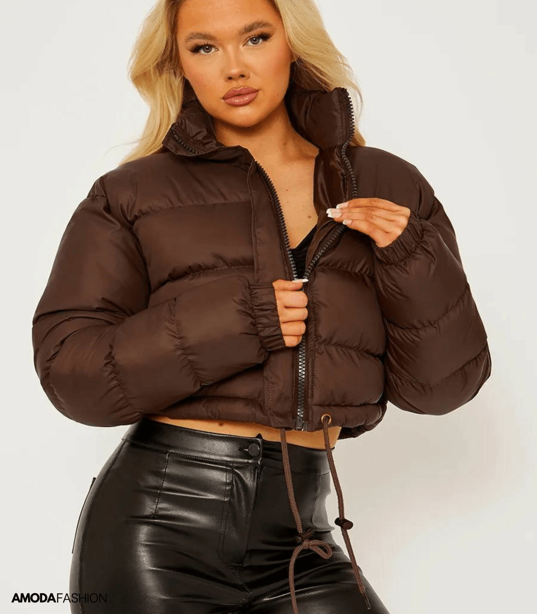 Puffer jacket with drawstring
