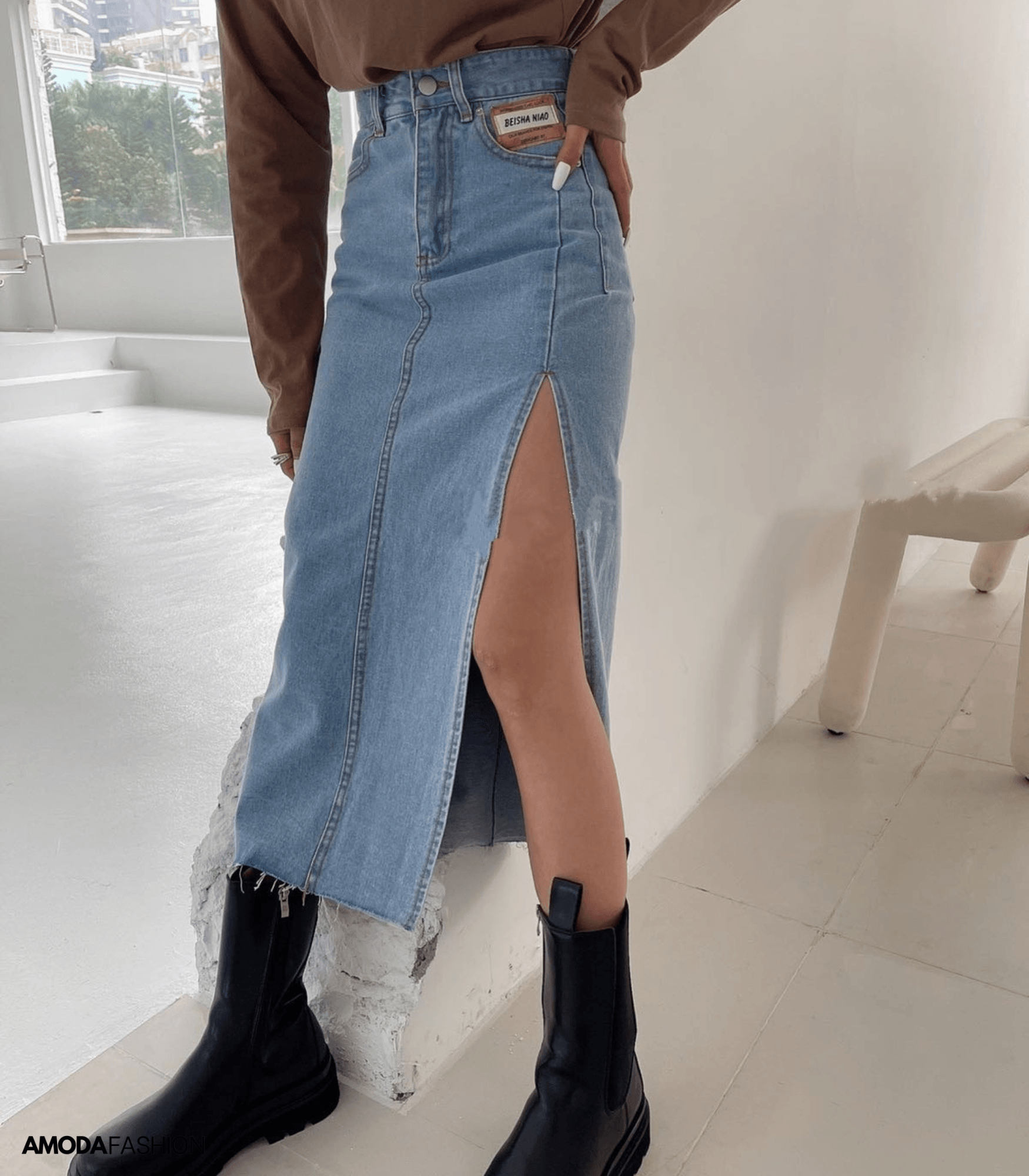 Valenzora | Long pencil denim skirt with side slit