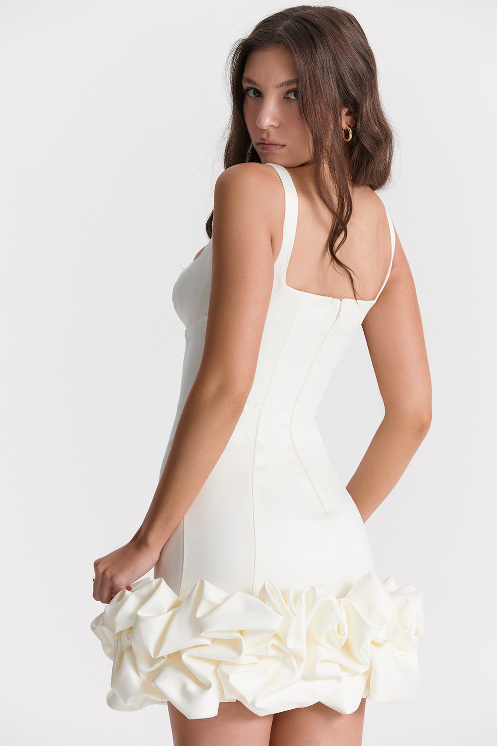 Valenzora | Sleeveless dress with ruffles at the hem for women