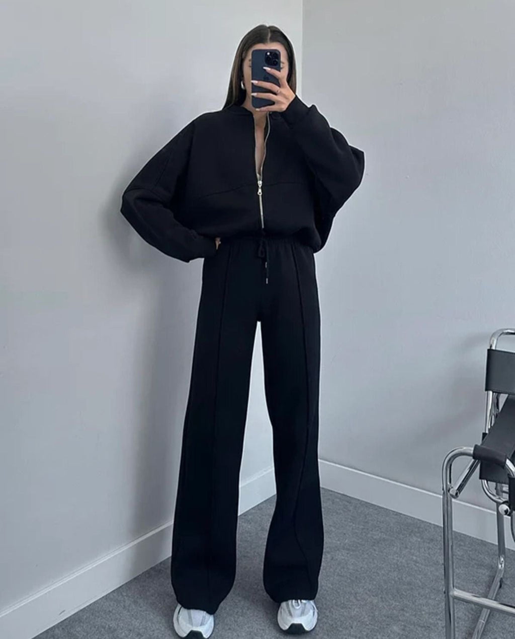 Valenzora | COMFORTABLE TRACKSUIT