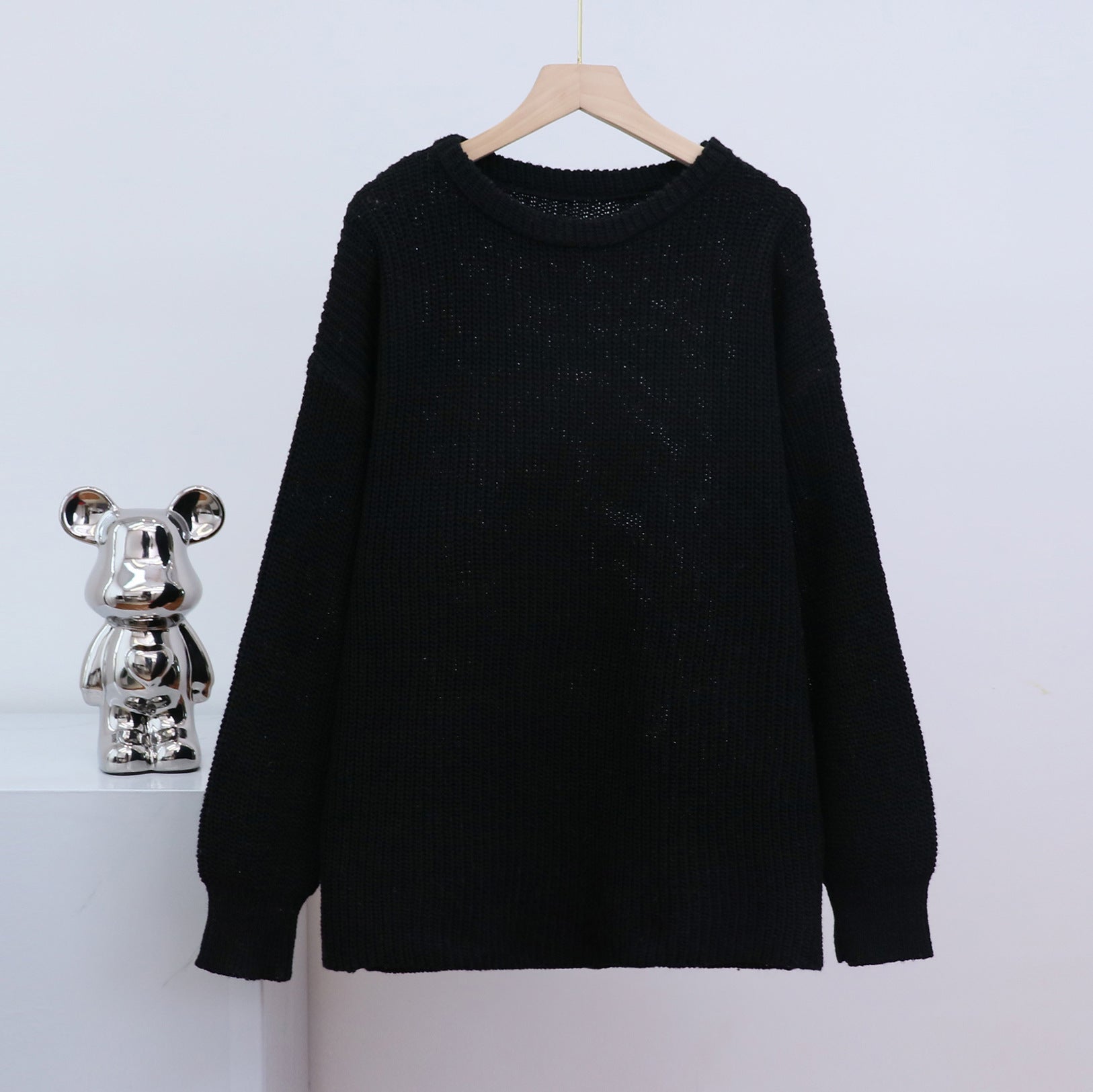 Valenzora – Fashionable solid-color knit sweater with round neck