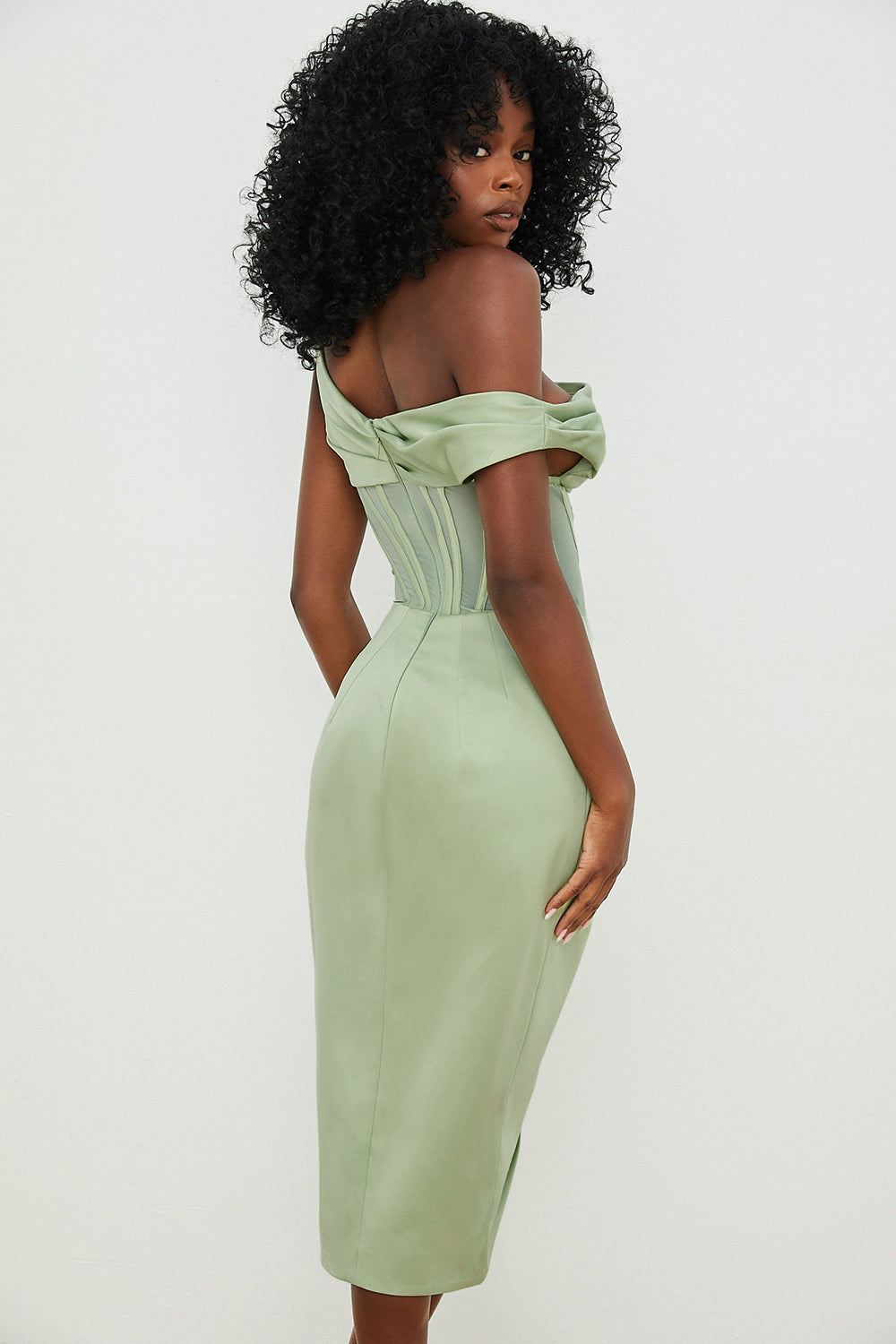 Valenzora | Asymmetrisch drapiertes Midi-Korsettkleid
