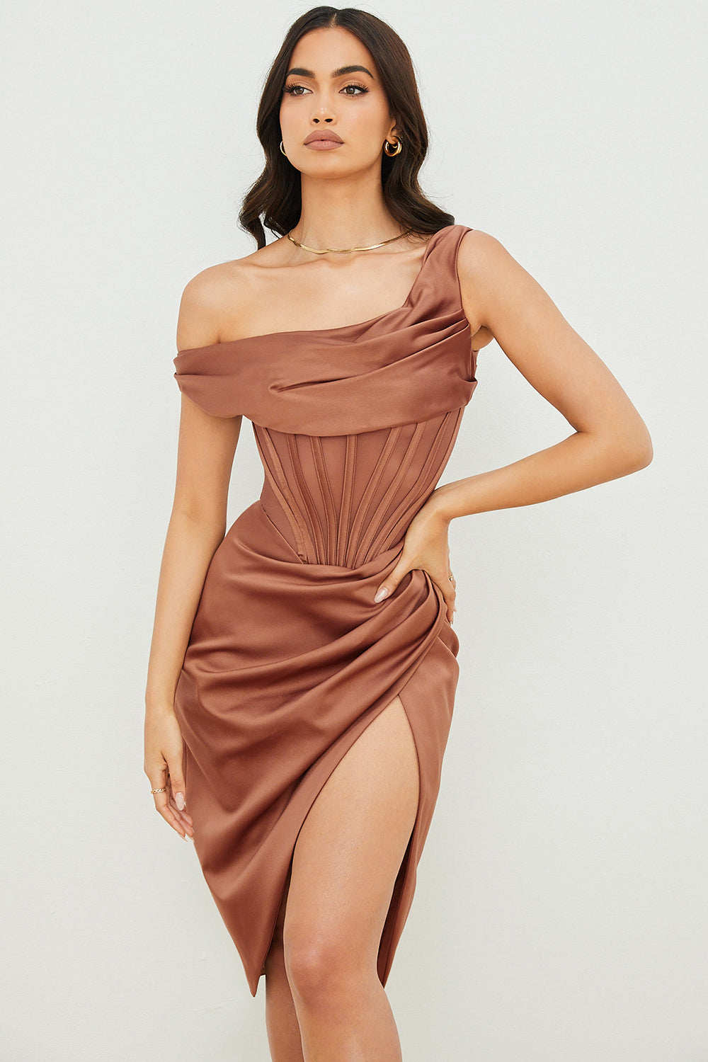 Valenzora | Asymmetrisch drapiertes Midi-Korsettkleid