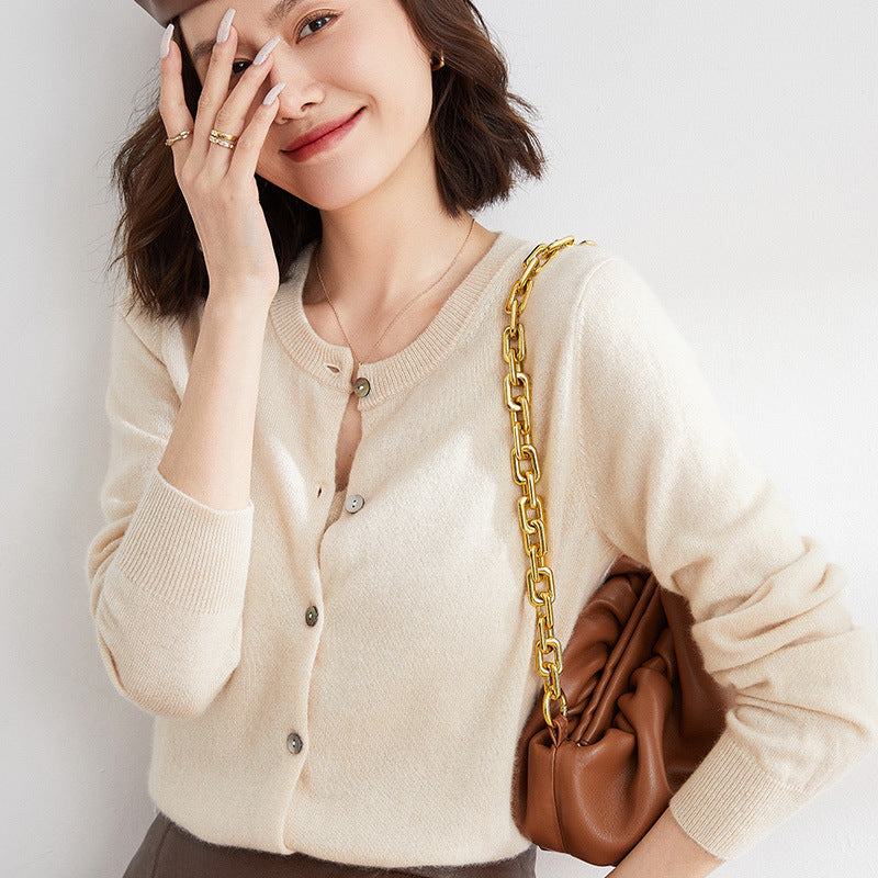 Valenzora | Kuscheliger Cardigan mit zartem Muster