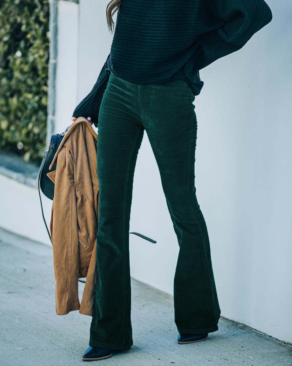 Valenzora | Slim flared trousers for women