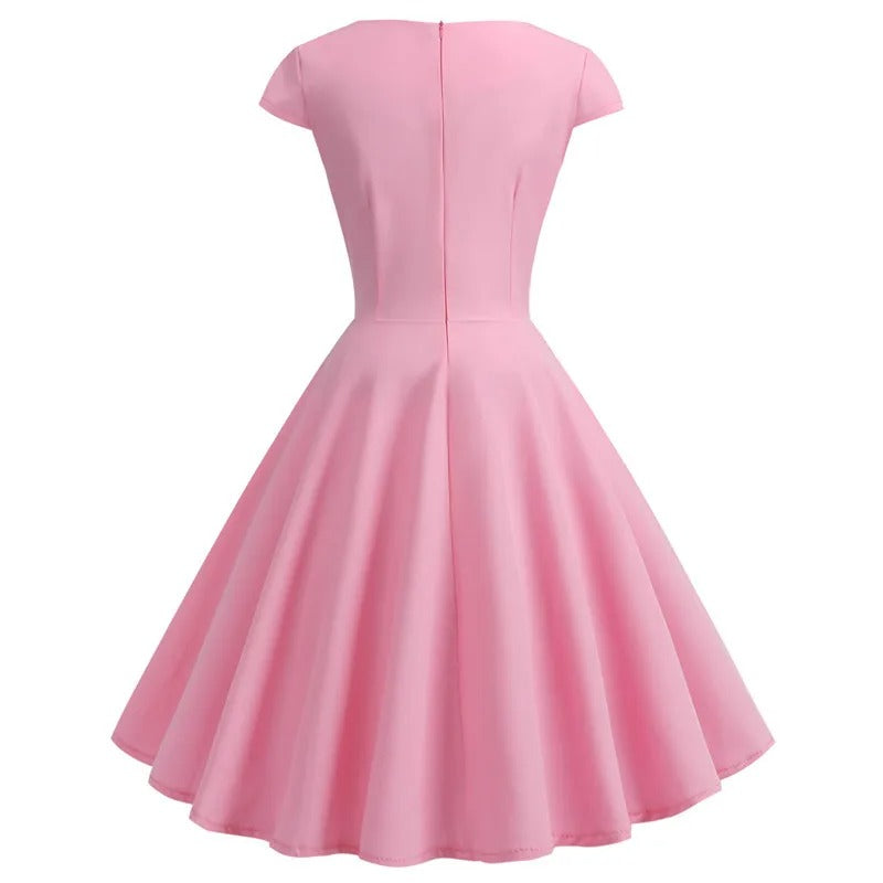 Valenzora | Vintage summer dress with a large V-neck, loose fit and ruffles