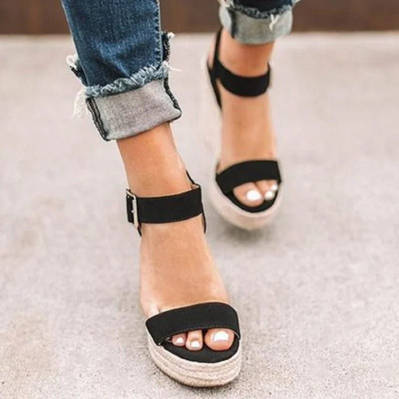 Valenzora | Open-toe sandals with ankle strap