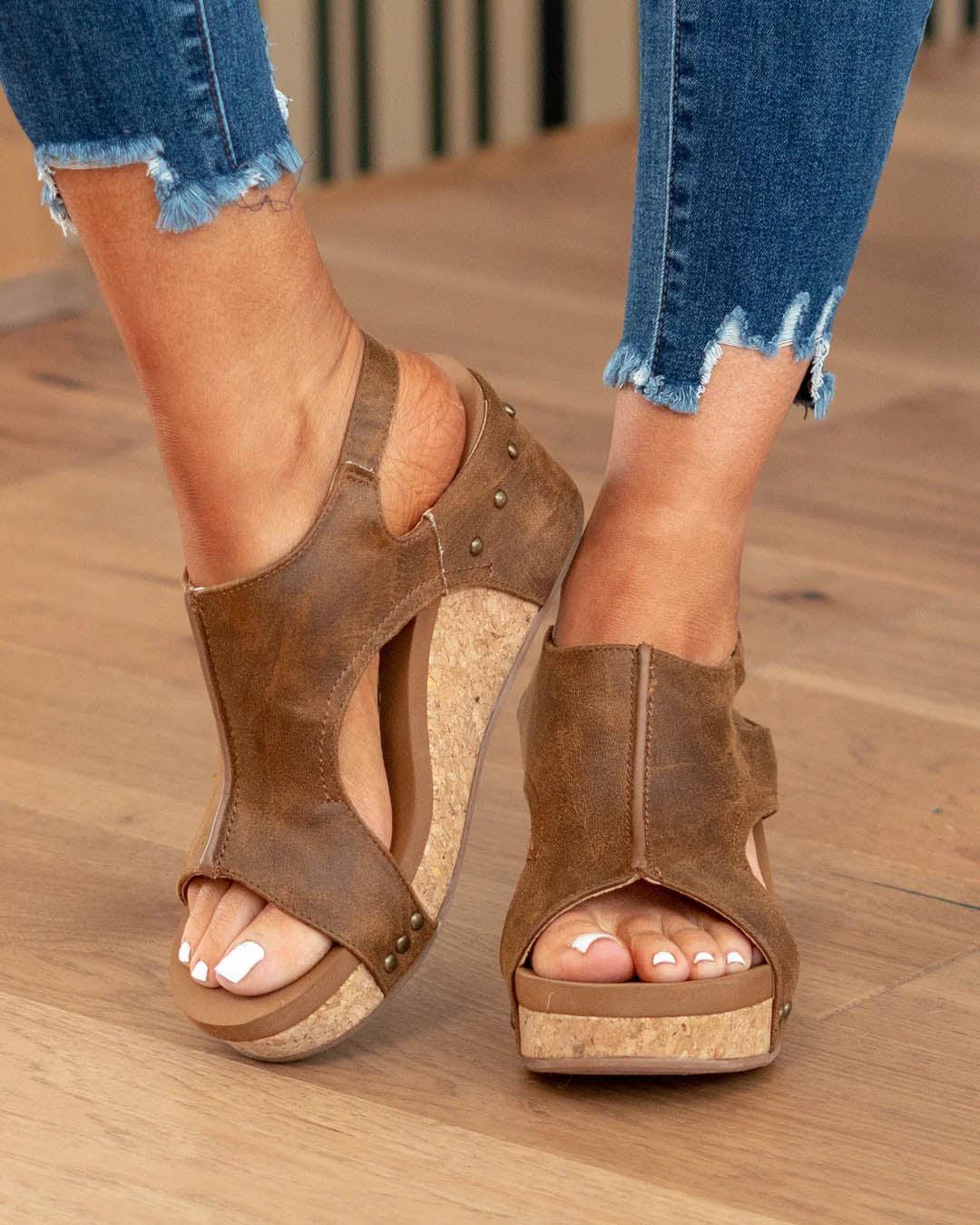 Valenzora | Sandals with a medium heel