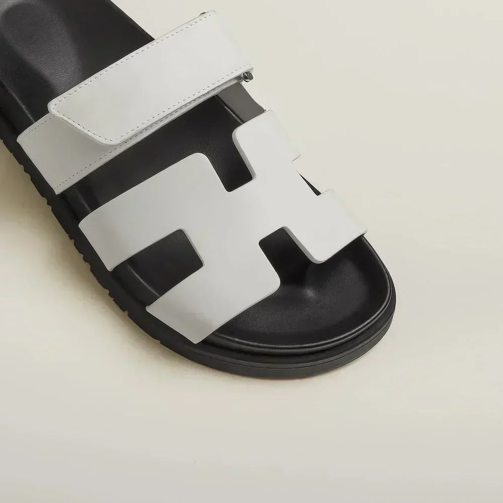 Valenzora | Elegant sandals in chypre style