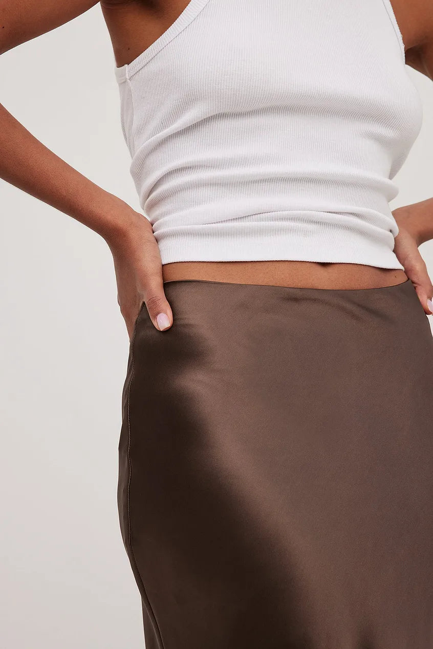 Valenzora | High-waisted satin skirt Anna