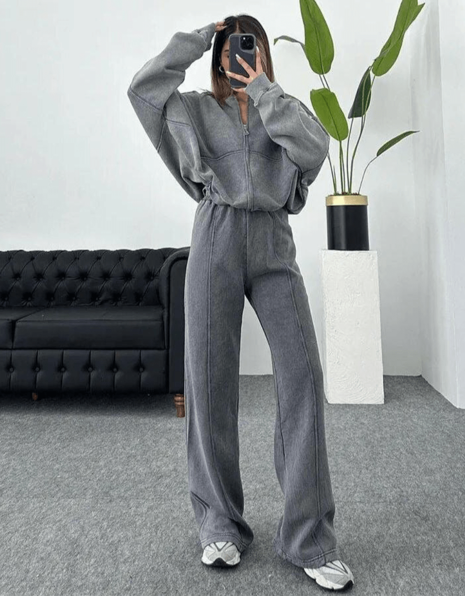 Valenzora | Comfortable Women's Tracksuit, Sports Suit, Comfortable Two-Piece Clothing Set