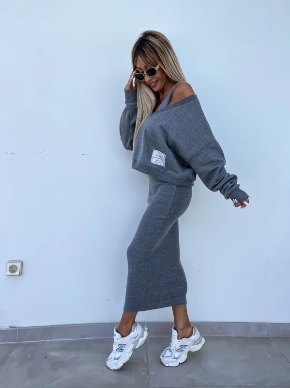 Valenzora | Stylish off-shoulder crop top and midi skirt set