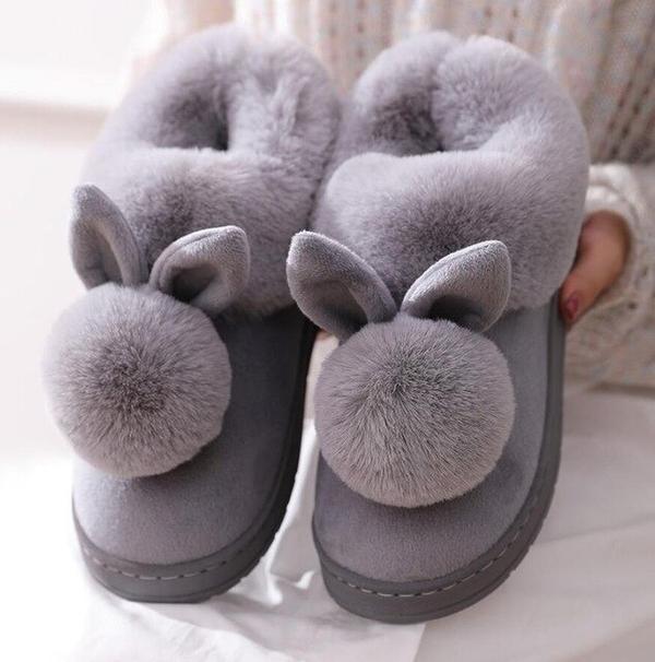 Valenzora | bunny slippers
