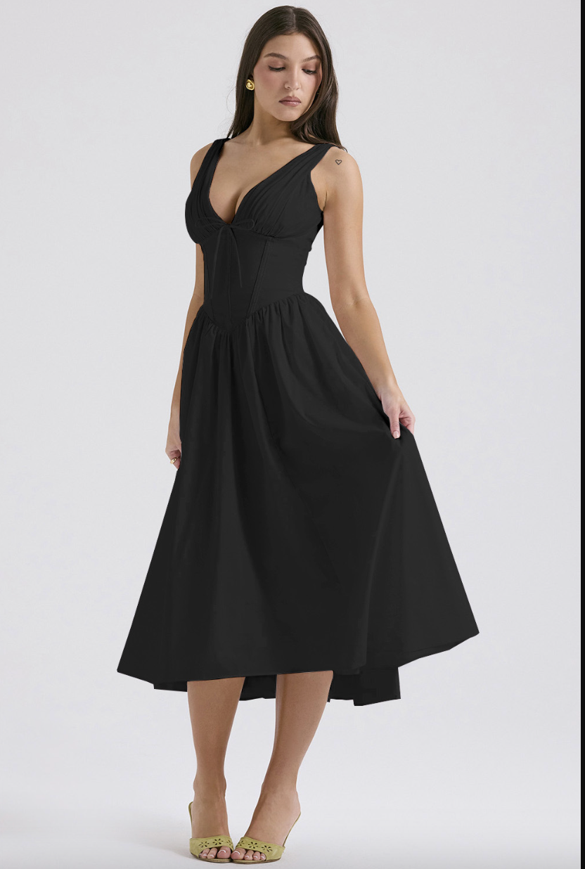 Valenzora | Evening dress with a classic silhouette for women