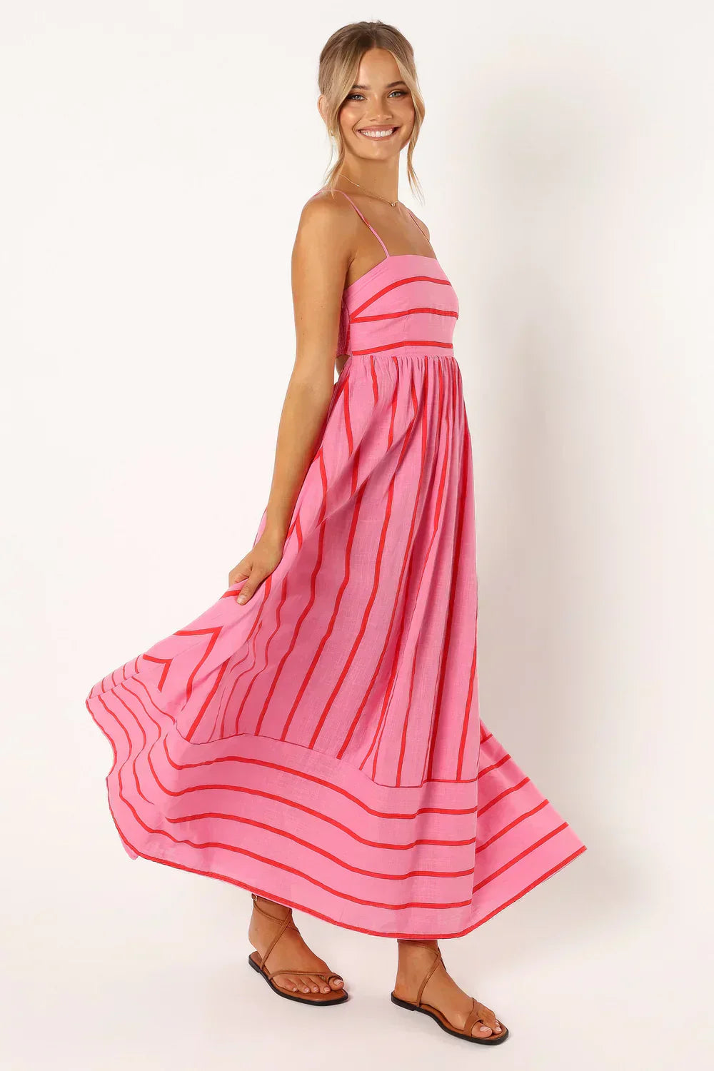 Valenzora | Summer dress with open shoulders