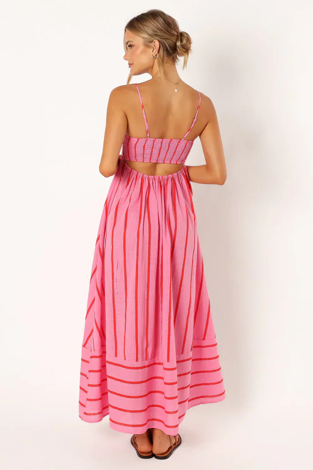 Valenzora | Summer dress with open shoulders