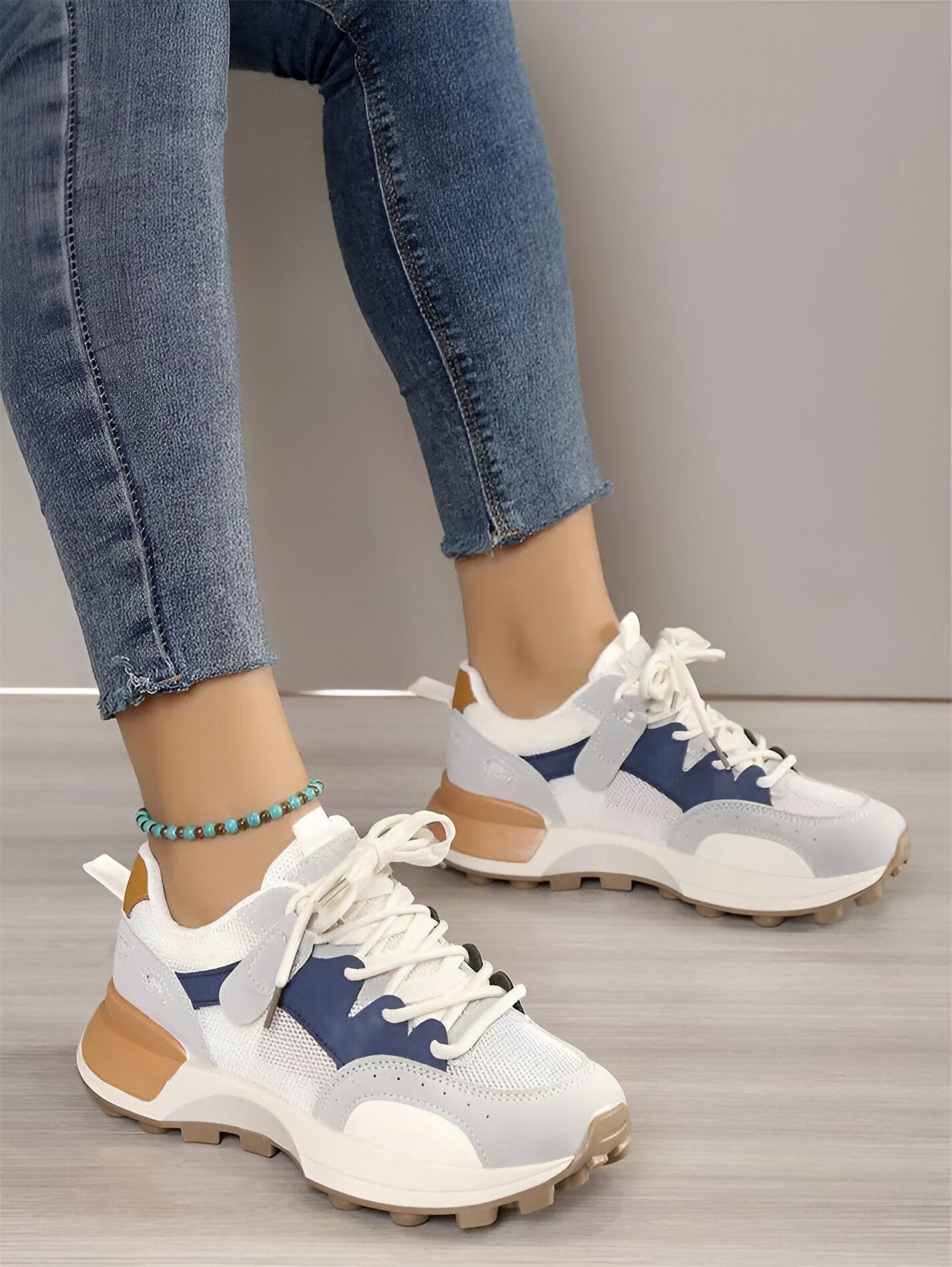 Valenzora | French Orthopedic Sneakers