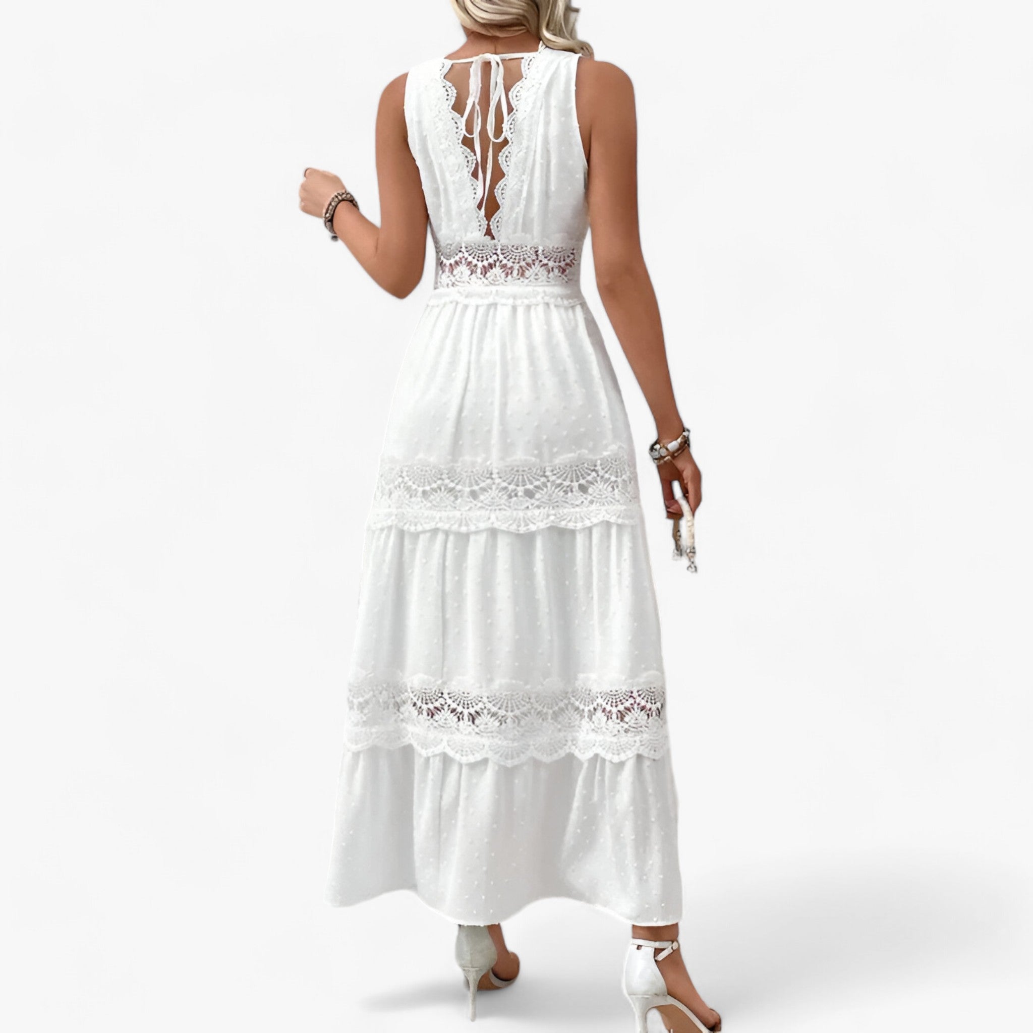 V-neck summer dress - Flowing length with elegant details