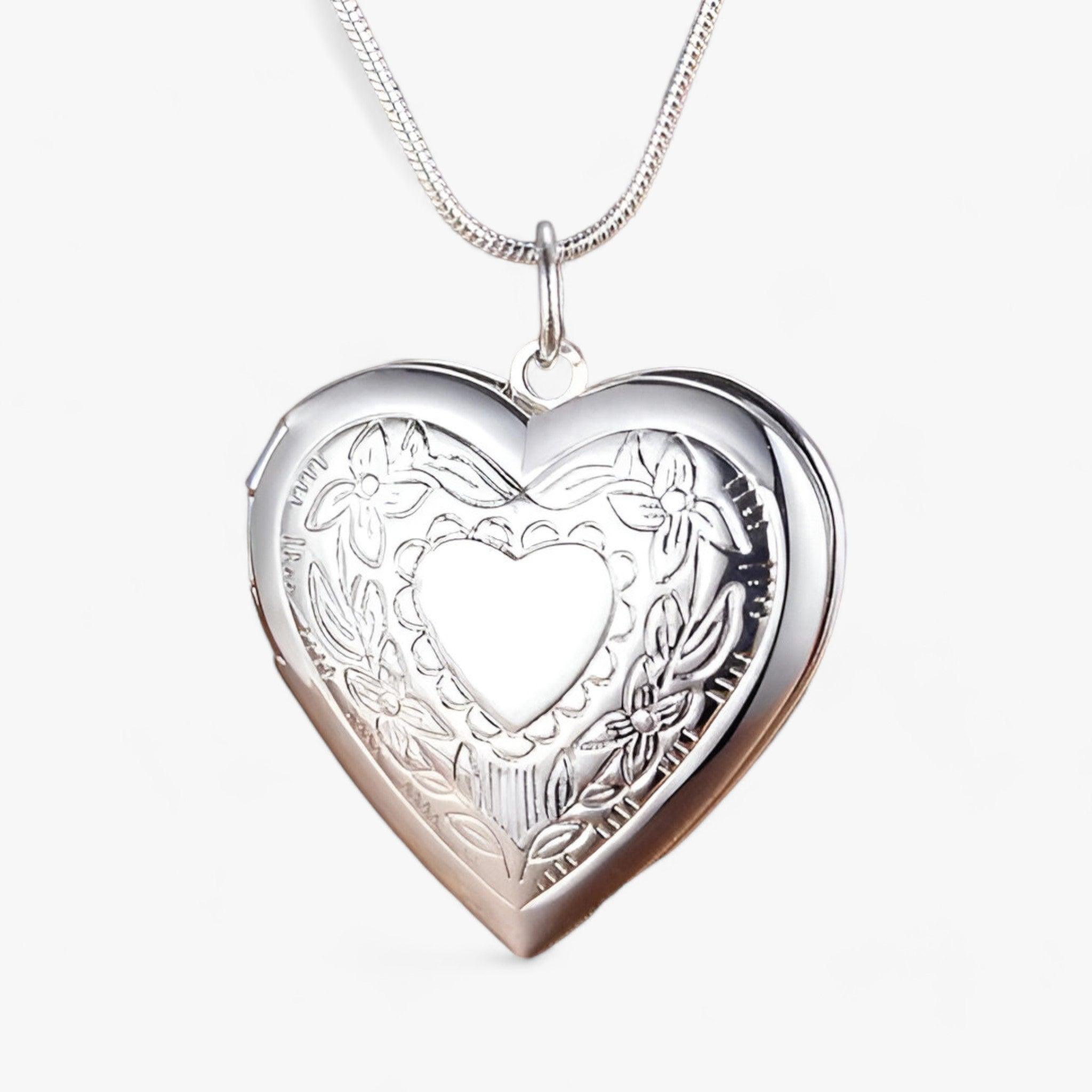 Valenzora | Heart Photo Necklace in Silver