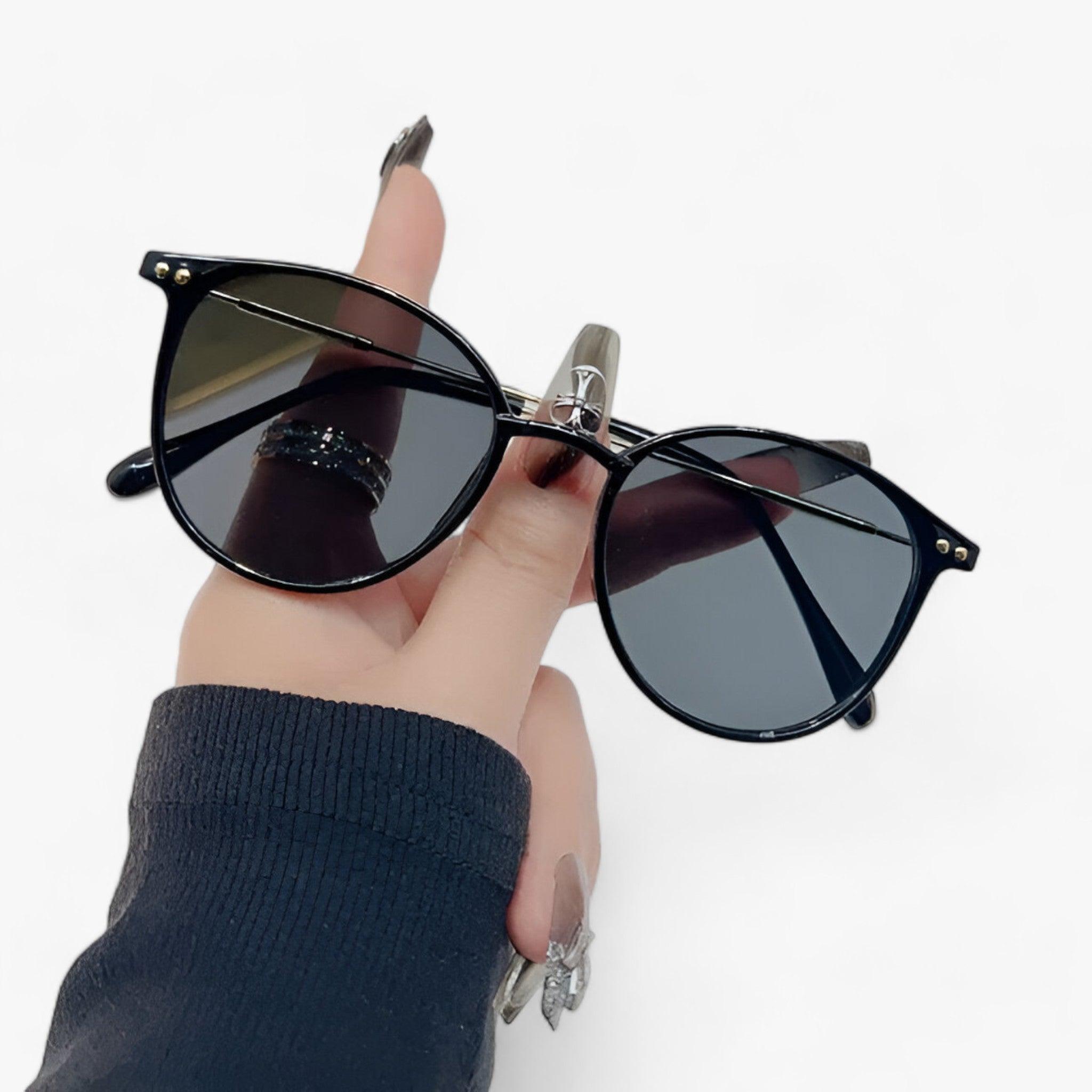 Valenzora | Retro Luxe Round Sunglasses for Women