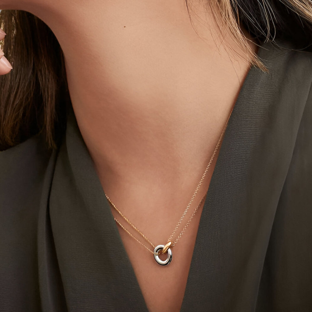 Circle pendant necklace - Enhance your style with elegance