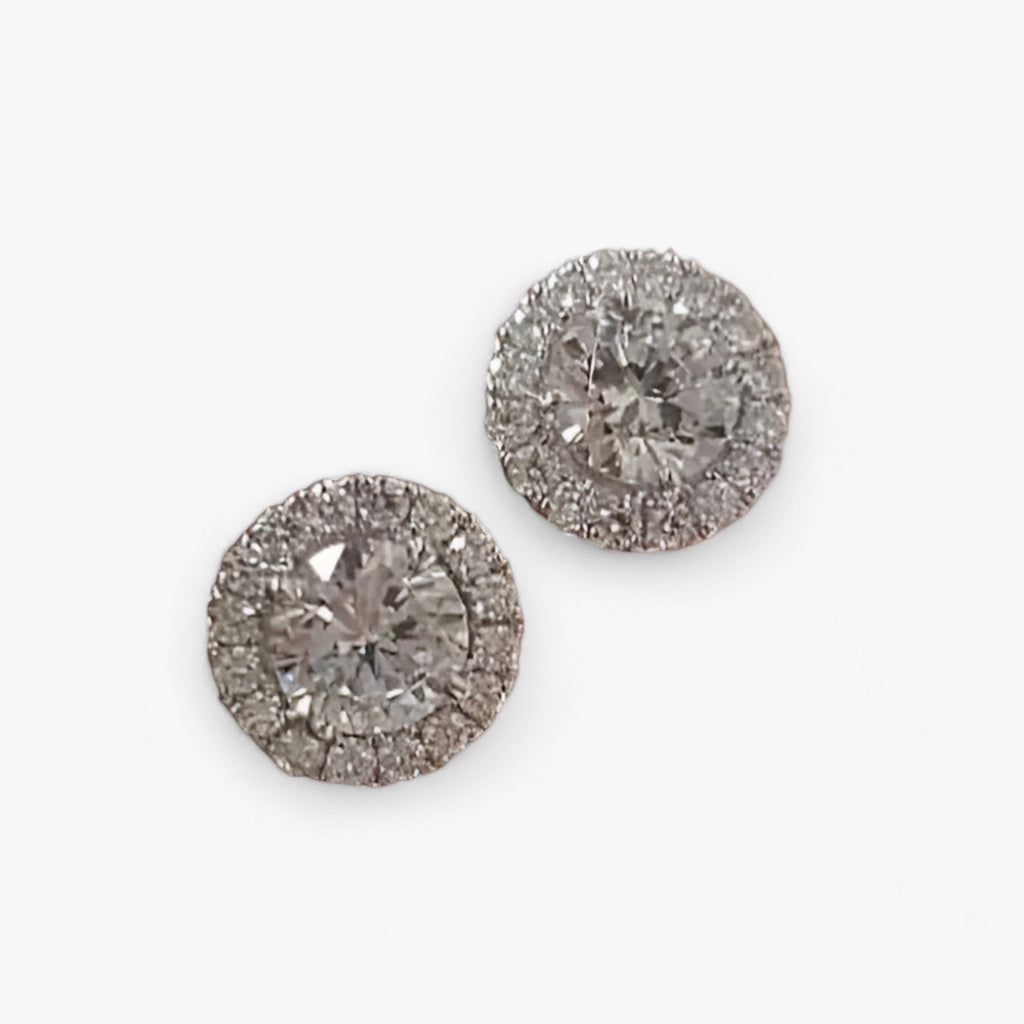 Round stud earrings - Add timeless sophistication to your look