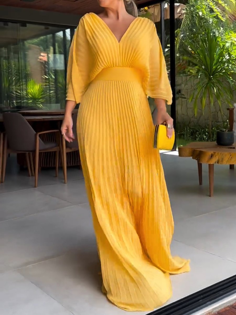 Valenzora | Vibrant pleated maxi dress