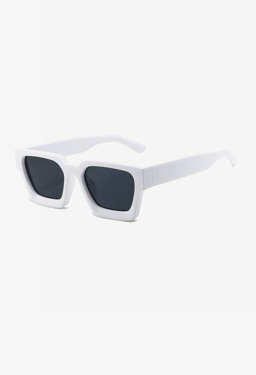 Valenzora | Summer 2026 Chic: Stylish sunglasses with 100% UV protection