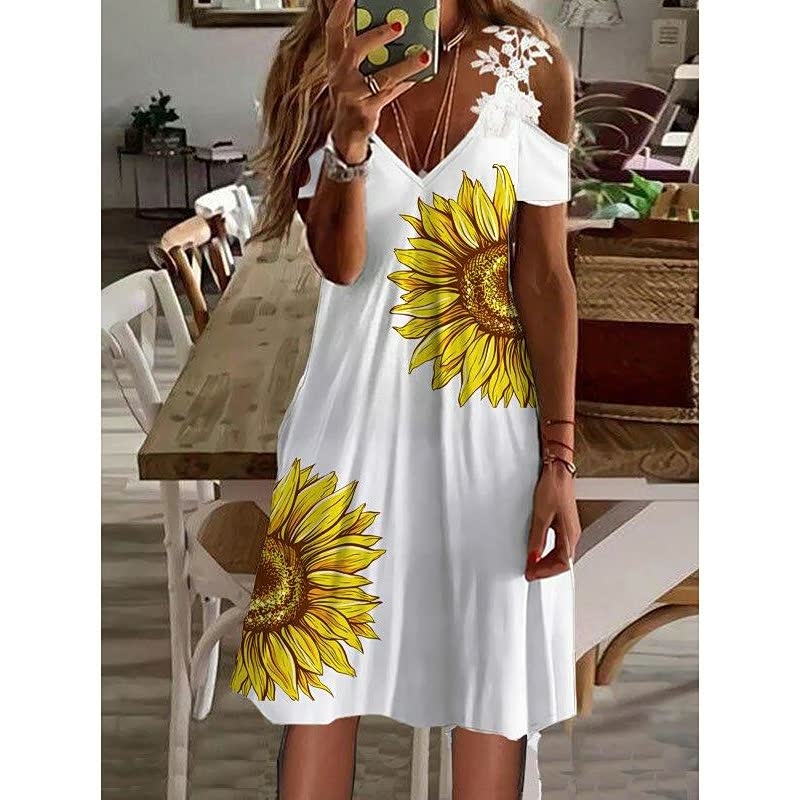 Valenzora | Dress with stylish design