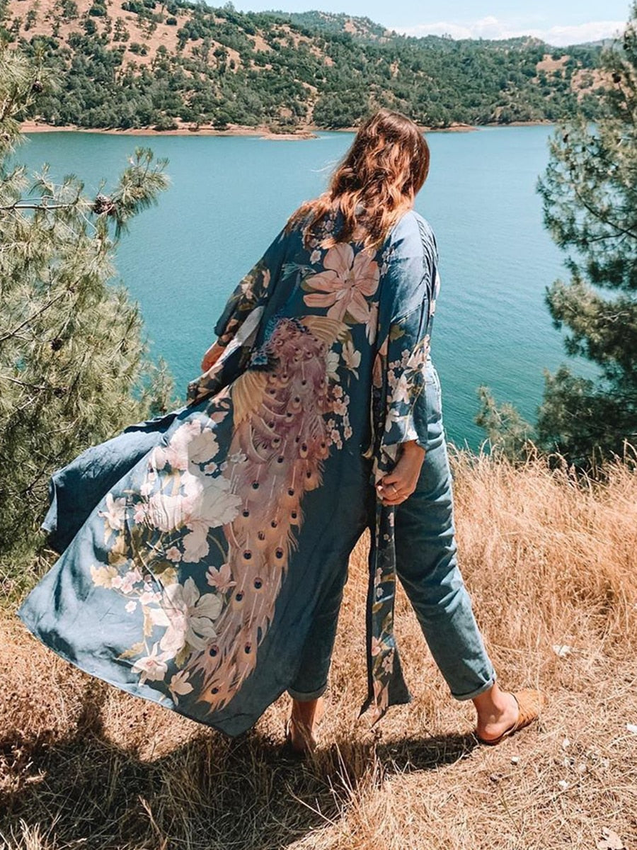 Valenzora | Long kimono robe with batwing sleeves