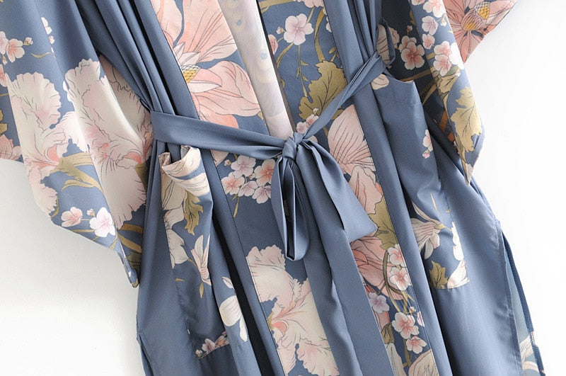 Valenzora | Long kimono robe with batwing sleeves