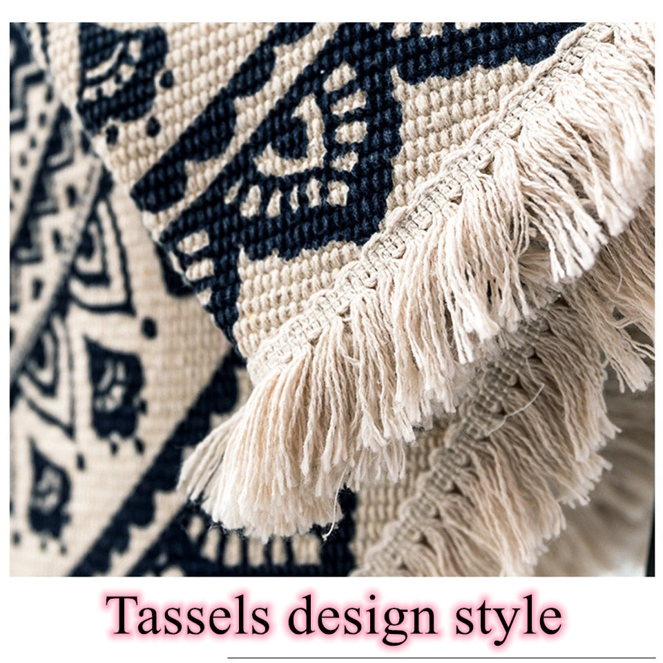 Valenzora | Boho style tassel beach rug