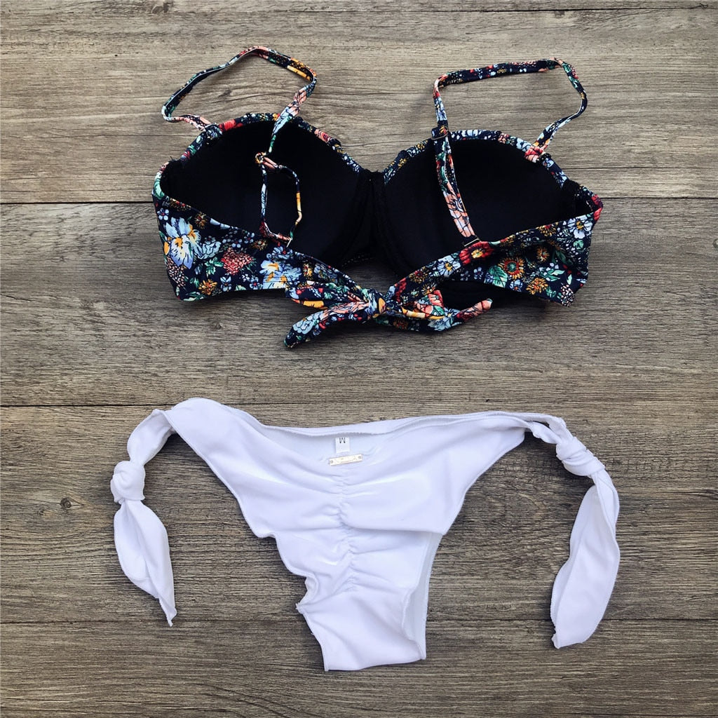 Valenzora | Bandeau-Bikini mit Blumenmuster