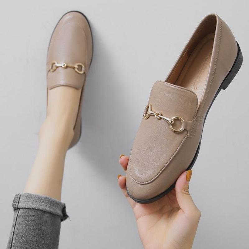 Valenzora | Elegant designer slippers