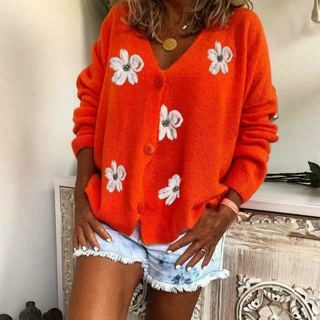 Valenzora | Lässige Strickjacke mit floraler Stickerei