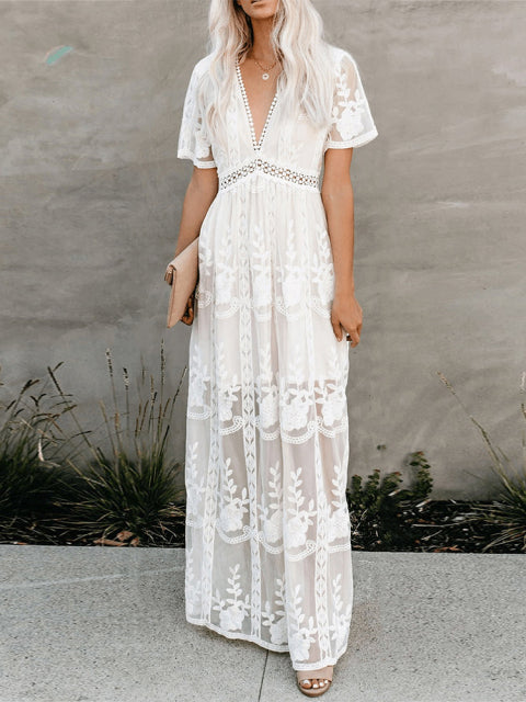 Valenzora | Maxi dress made of mesh lace with V-neck, summer