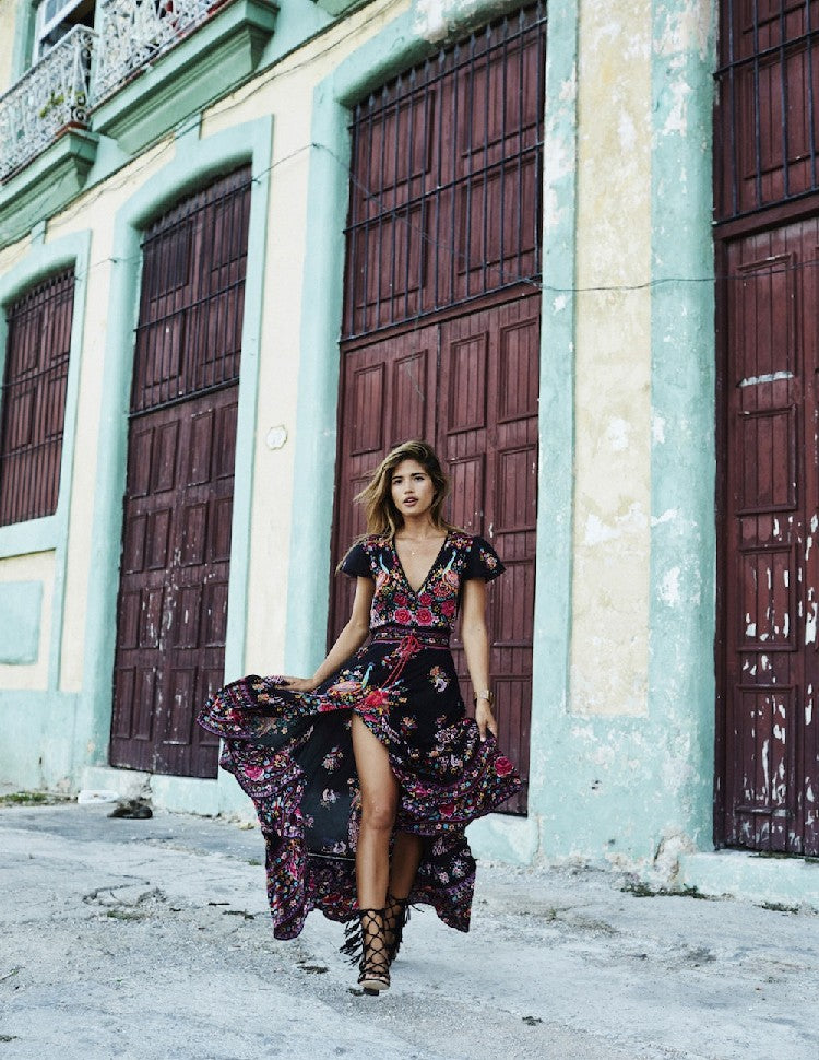 Valenzora | Short Sleeve Plunging Ethnic Print Gypsy Dress