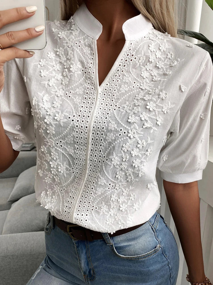 Valenzora | Elegant V-neck top