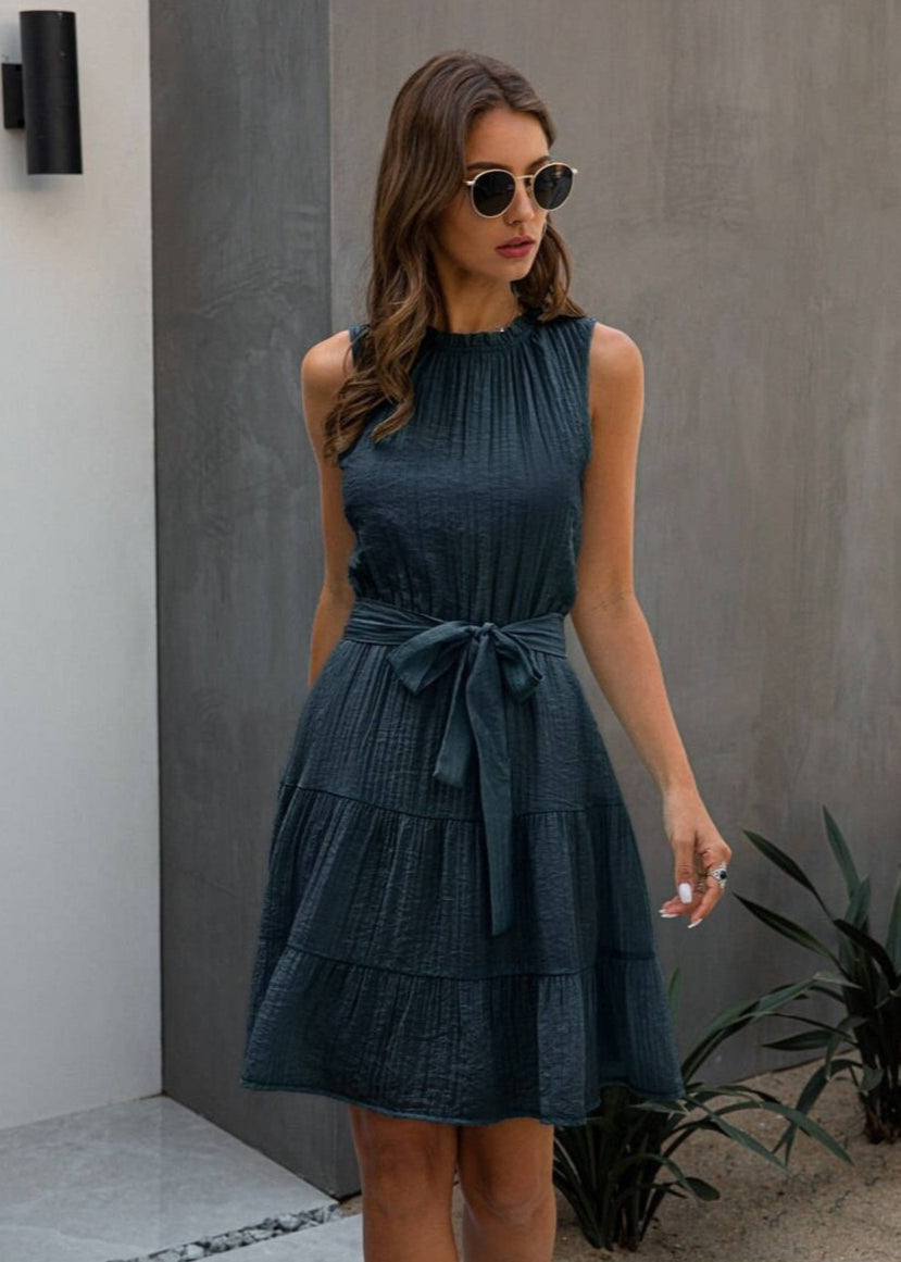Valenzora | Kurzes schickes Kleid mit Schleife